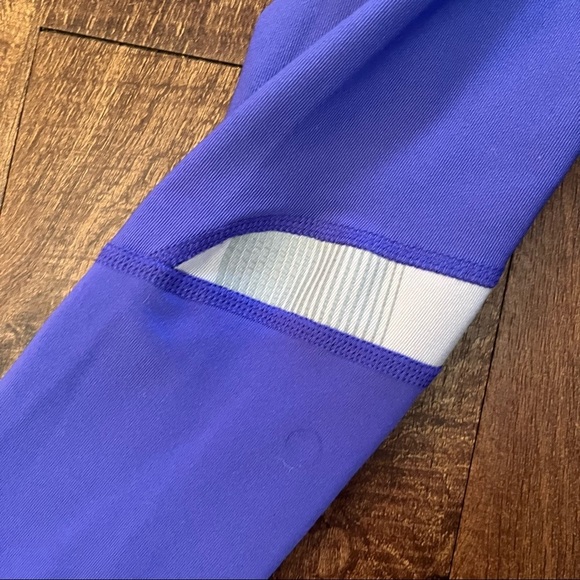 Nike Womens activewear long sleeve LS shirt Sz small indigo reflective - Picture 3 of 6